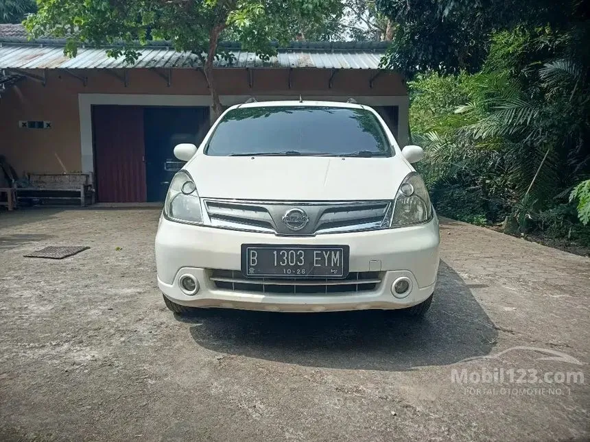 Jual Mobil Nissan Grand Livina 2012 SV 1.5 di Yogyakarta Automatic MPV Putih Rp 79.900.000