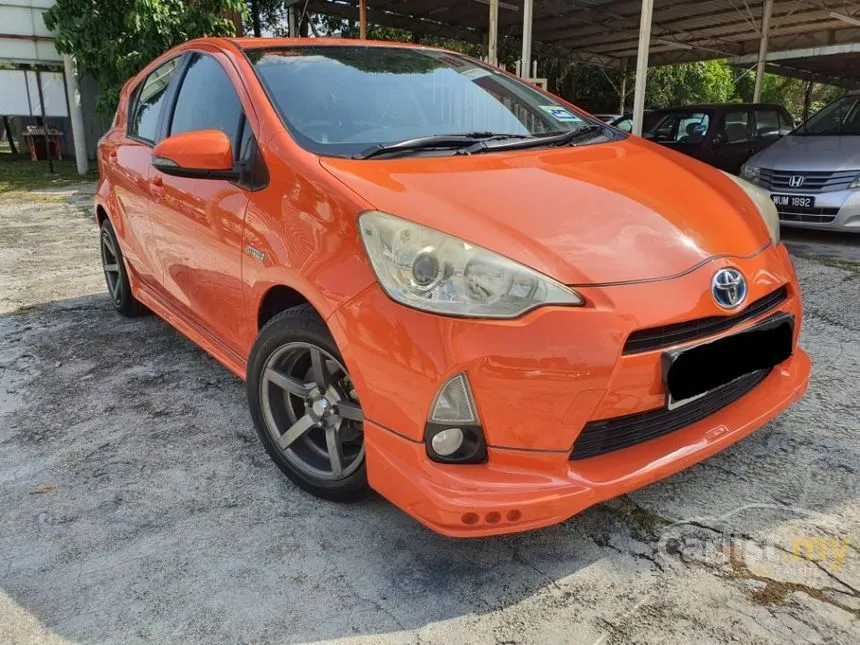 2013 Toyota Prius C Hybrid TRD Sportivo Hatchback