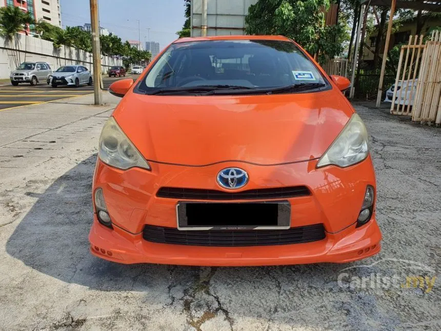 2013 Toyota Prius C Hybrid TRD Sportivo Hatchback