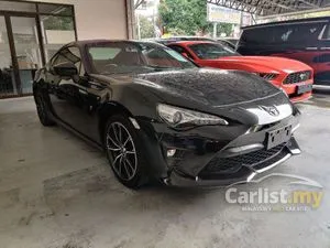 2017 Toyota 86 2.0 GT Coupe with 2 TONE INTERIOR, 5 YEARS WARRANTY