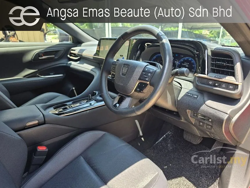 2024 Toyota Crown Sport Z PHEV SUV