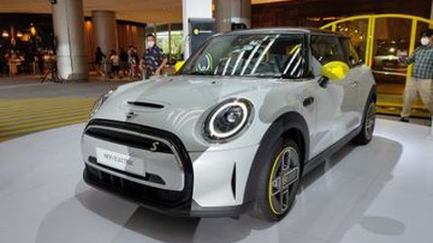 Orang-orang Kaya Indonesia Disebut Lebih ‘Terbuka’ terhadap Mobil Listrik