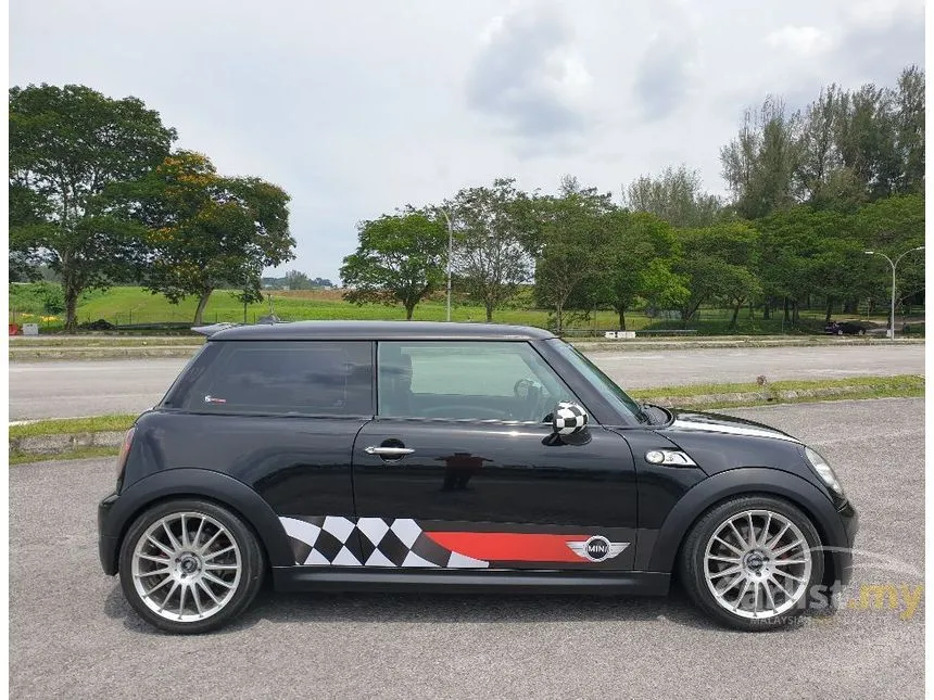 2010 MINI Cooper S Hatchback