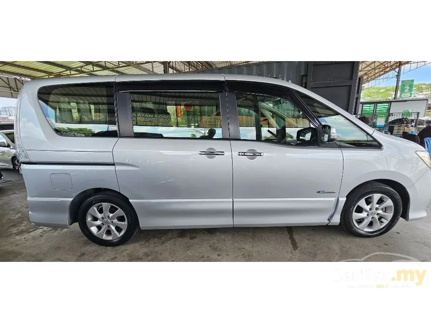 2013 Nissan Serena S-Hybrid High-Way Star MPV