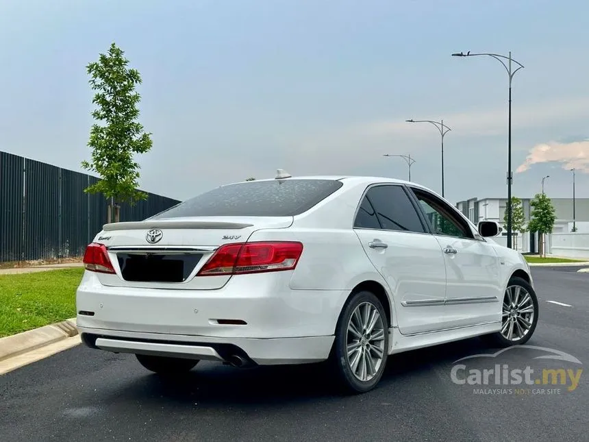 2010 Toyota Camry V Sedan