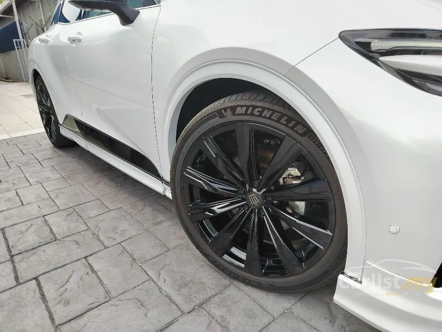 2024 Toyota Crown Sport Z PHEV SUV