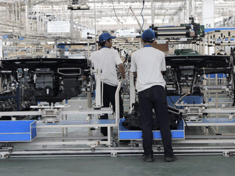 Pandemi Bikin Jualan Ambyar, Produksi Mobil Turun 80 Persen