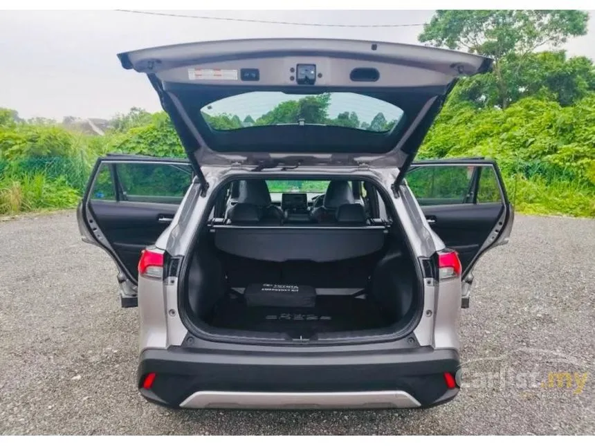 2022 Toyota Corolla Cross V SUV