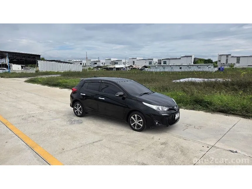 2020 Toyota YARIS High Hatchback