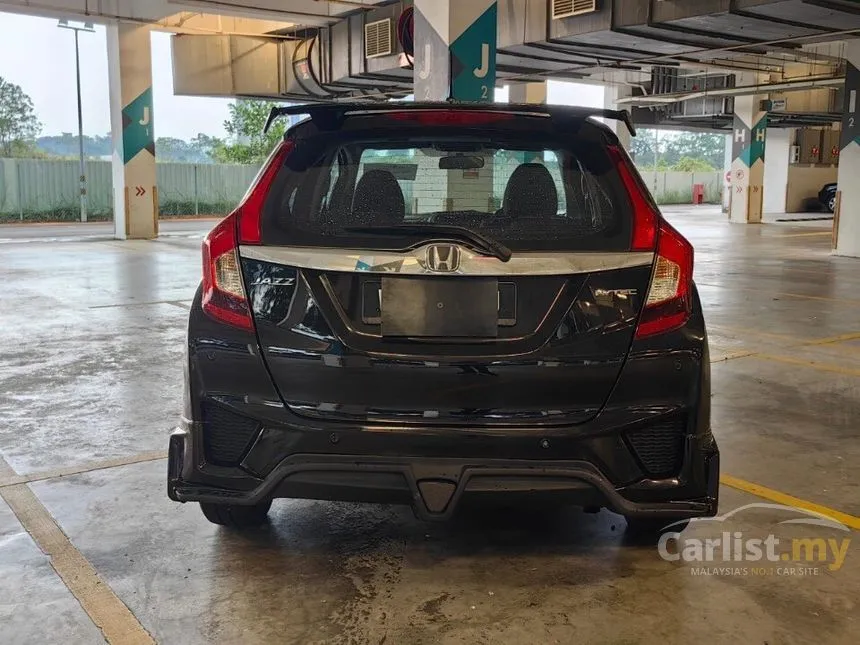 2014 Honda Jazz E i-VTEC Hatchback