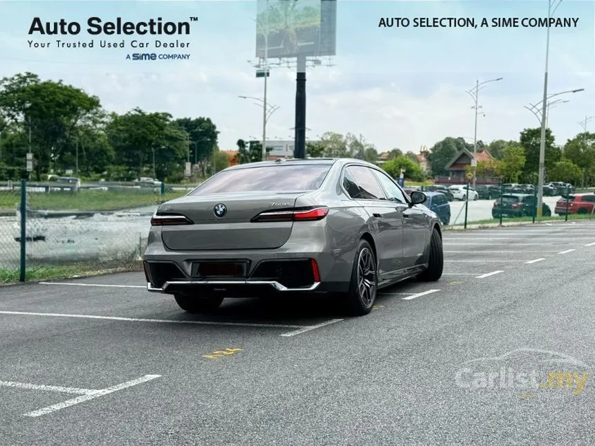 2024 BMW 750e xDrive M Sport Pure Excellence Sedan