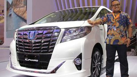 Harga Toyota Alphard Hybrid Lewati Rp 1,3 Miliar
