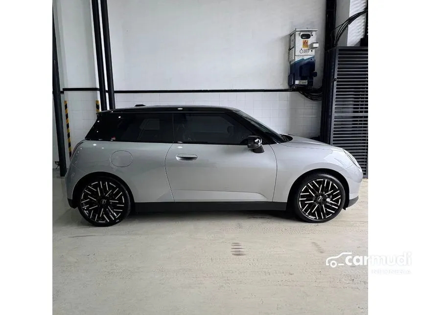 2025 MINI Cooper Cooper SE Hatchback