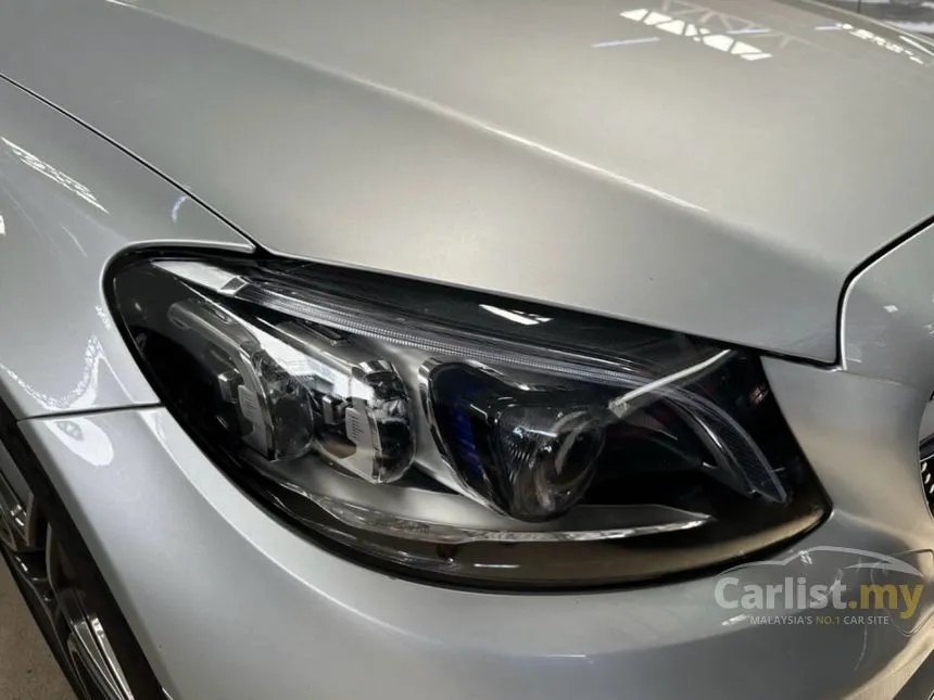 2018 Mercedes-Benz C200 AMG Line Sedan