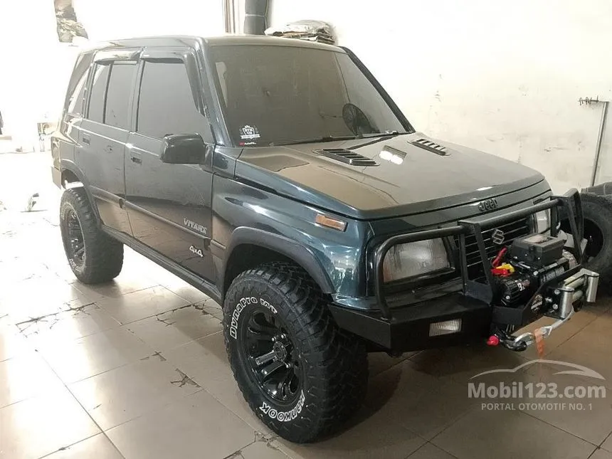 1993 Suzuki Vitara SUV