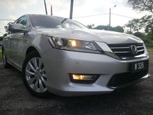 (New Model) (Leather Seat) (Fullest Spec) (Full Service Record) (One Owner) (Auto Cruise) (Honda Accord 2.0 i-VTEC VTi-L) (Silver) (Nice Plate 326)