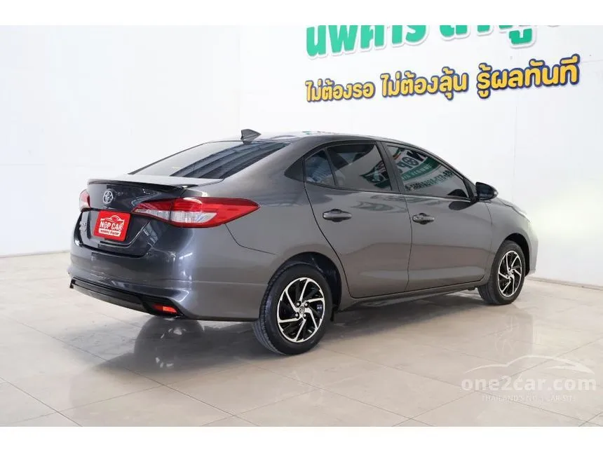 2022 Toyota Yaris Ativ Sport Premium Sedan