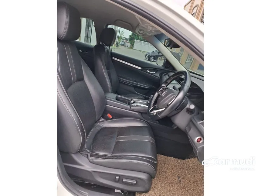 2016 Honda Civic ES Sedan