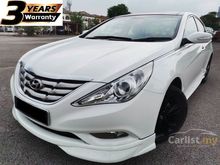 2012 Hyundai Sonata 2.0 High Spec Sedan / 3 YEARS WARRANTY UNLIMITED MILEAGE / SUNROOF / LEATHER SEAT/ HIGH SPEC / DUAL AIRCOND / PACKAGE PROMOTION /