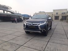 2017 Mitsubishi Pajero Sport 2.4 Dakar SUV hitam 4x4