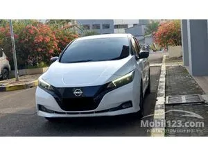 2023 Nissan Leaf (2 Tone) Hatchback