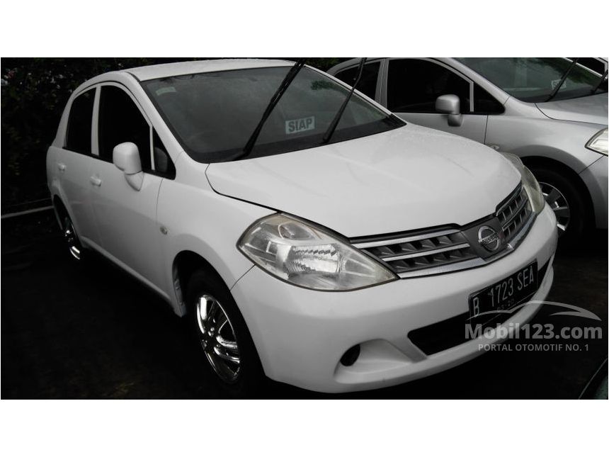 Jual Mobil  Nissan  Latio  2010 1 5 Manual 1 5 di DKI Jakarta 