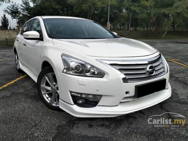 Nissan tiana 2012