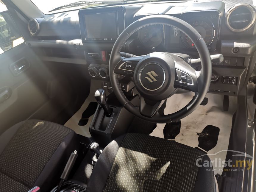 Suzuki Jimny Sierra 2018 JC Package 1.5 in Johor Automatic SUV Grey for