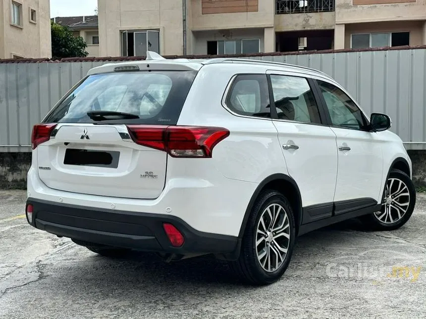 2018 Mitsubishi Outlander SUV