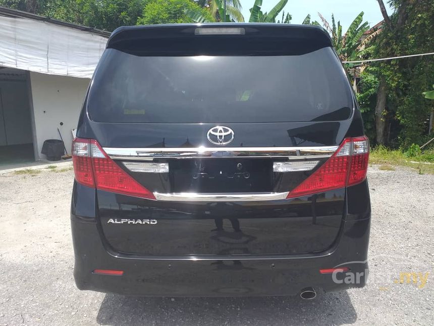 Toyota alphard 2014
