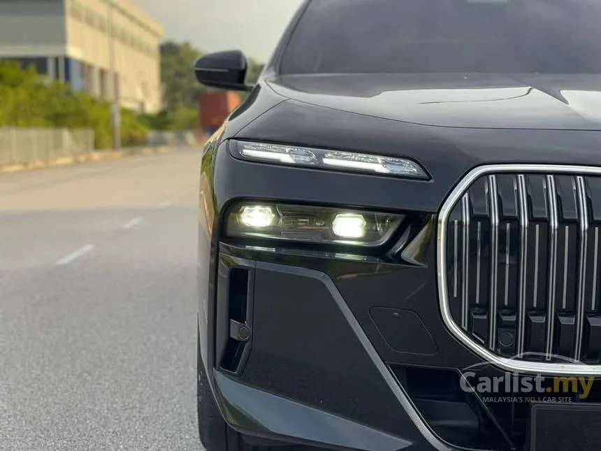 2023 BMW 750e xDrive M Sport Pure Excellence Sedan