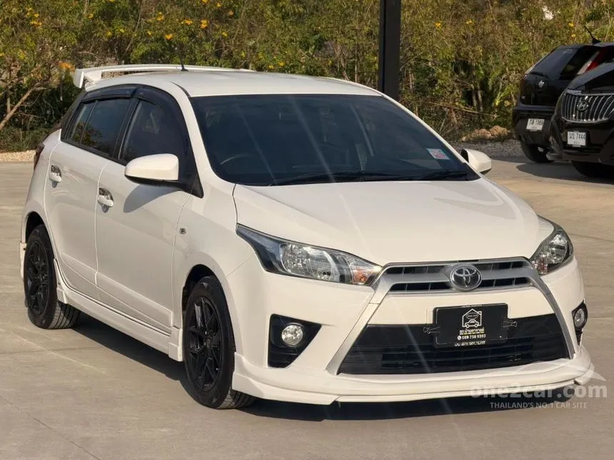 2014 Toyota YARIS E Hatchback