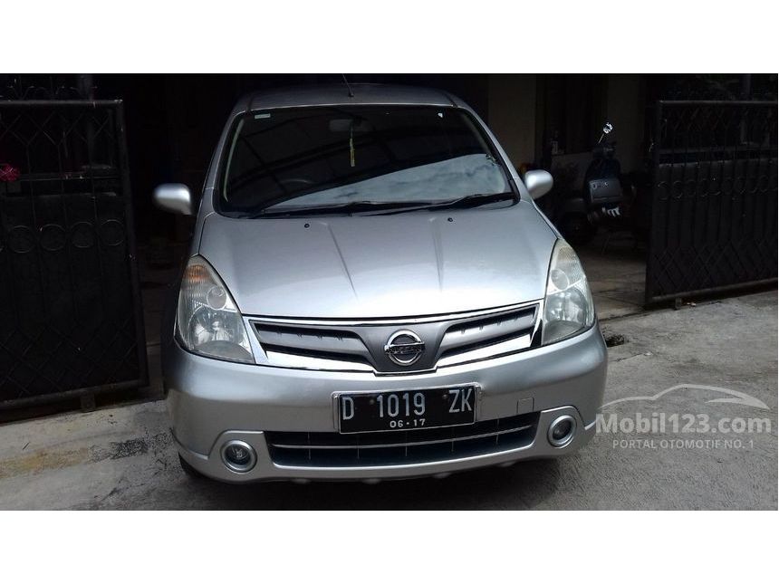 Jual Mobil Nissan Grand Livina 2012 XV 1.5 di Jawa Barat 