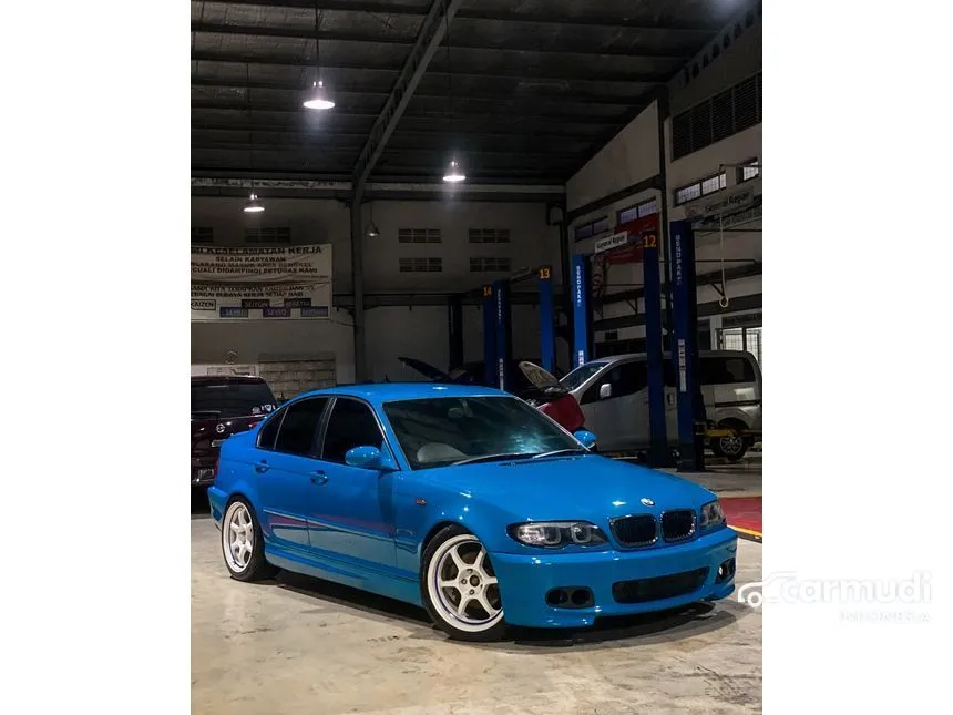 Jual Mobil BMW 325i 2001 2.5 di Jawa Tengah Automatic Sedan Biru Rp 180.000.000