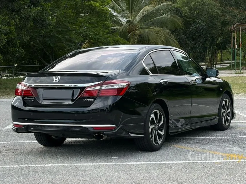 2016 Honda Accord VTi-L Sedan