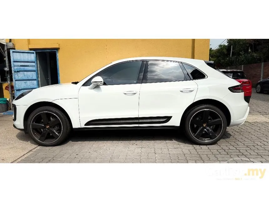 2022 Porsche Macan SUV