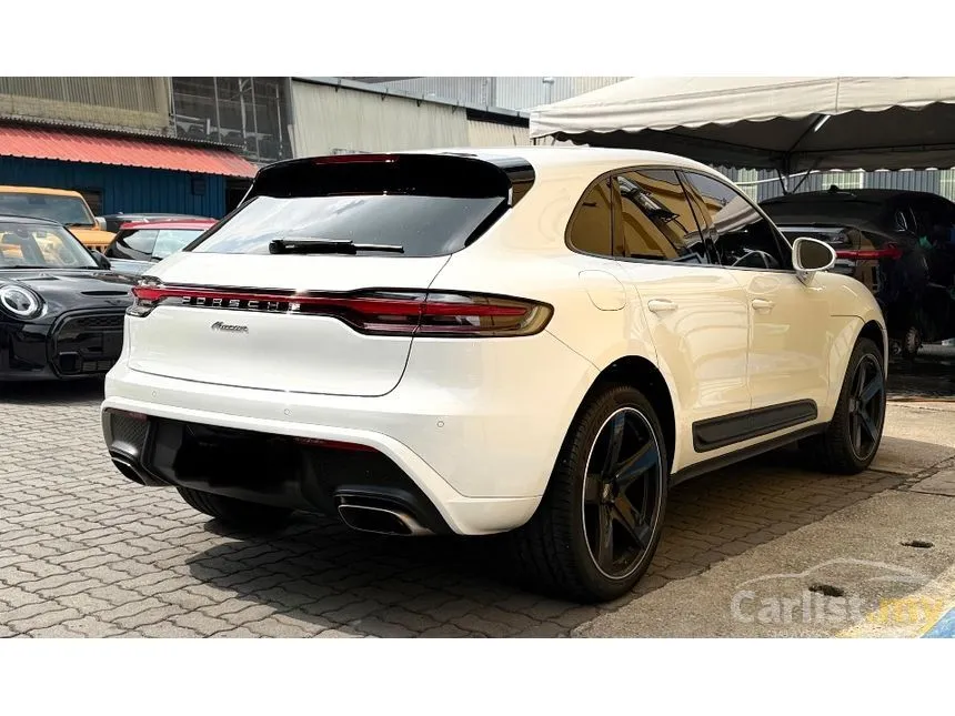 2022 Porsche Macan SUV