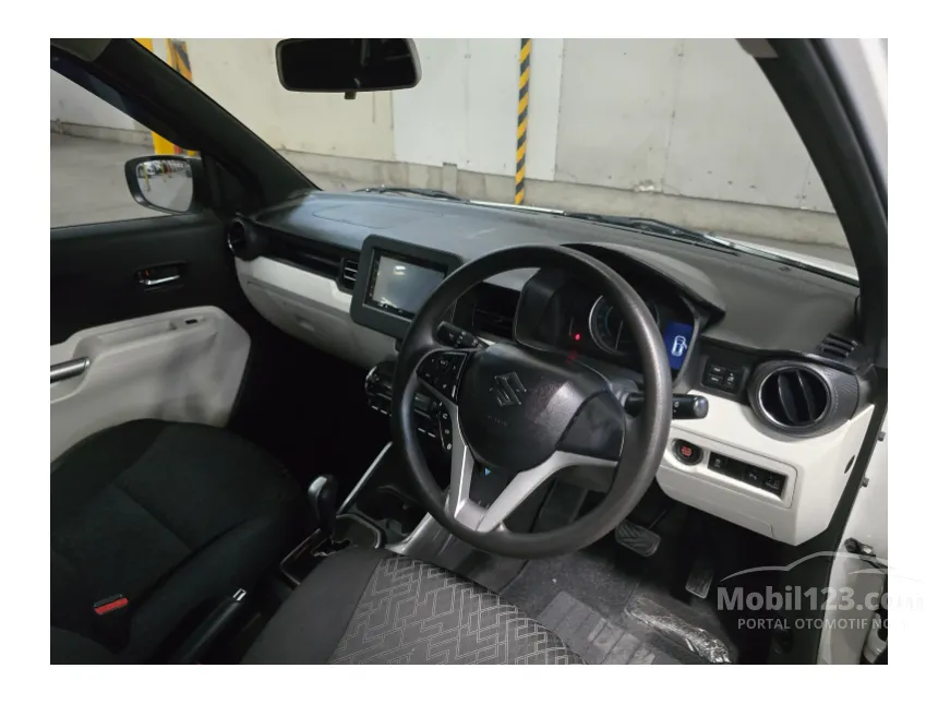 2023 Suzuki Ignis GX SUV
