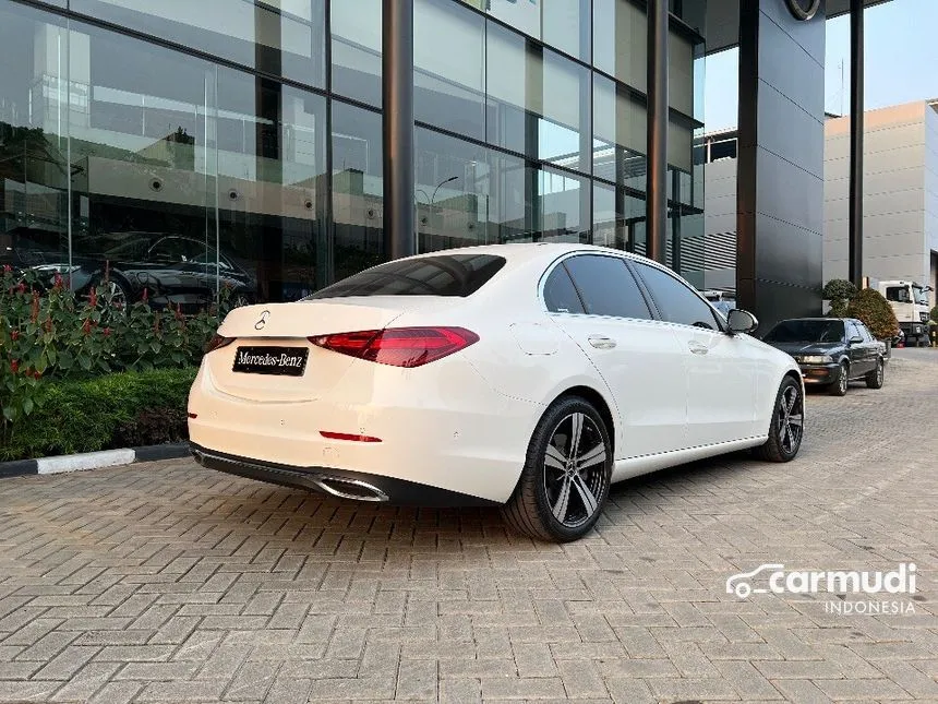 2024 Mercedes-Benz C200 Avantgarde Line Sedan