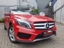 2016 Mercedes-Benz GLA200 1.6 AMG SUV / Regis 2017 / Red on Black / Panoramic Roof / Warranty !!