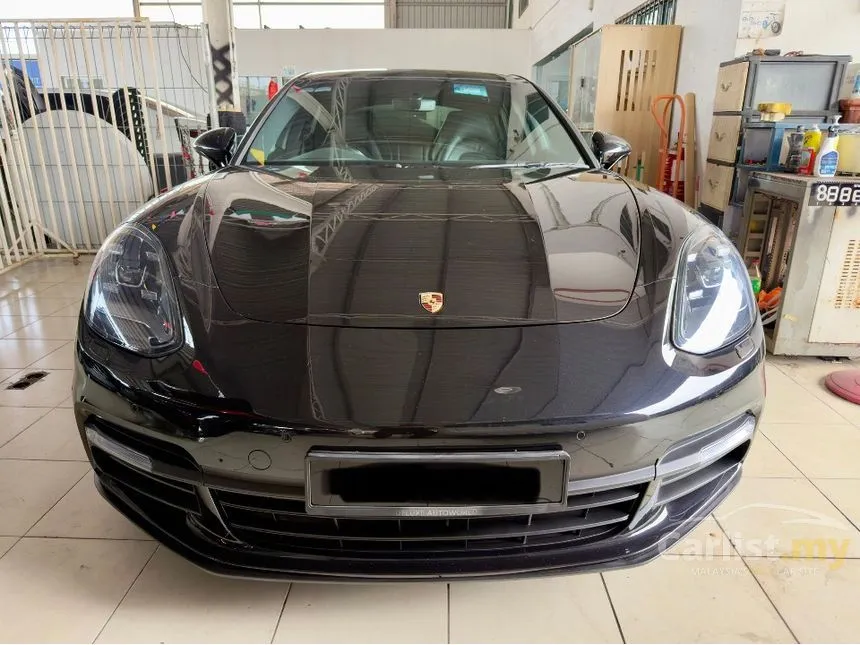 2018 Porsche Panamera Hatchback