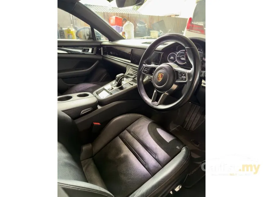 2018 Porsche Panamera Hatchback