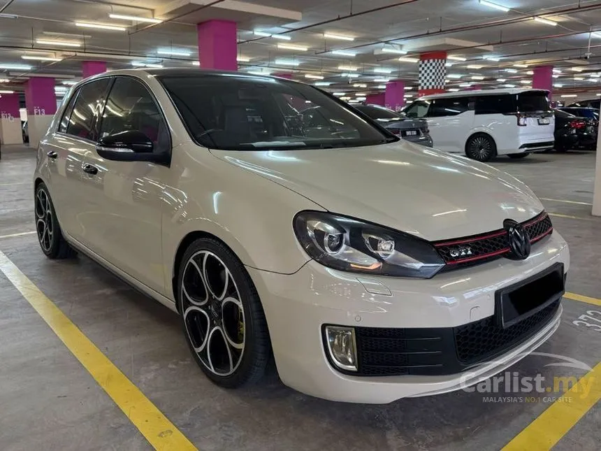 2009 Volkswagen Golf GTI Hatchback