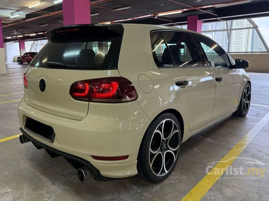 2009 Volkswagen Golf GTI Hatchback