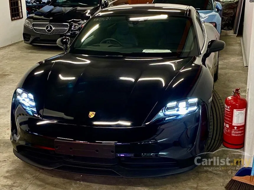 2021 Porsche Taycan 4S Sedan