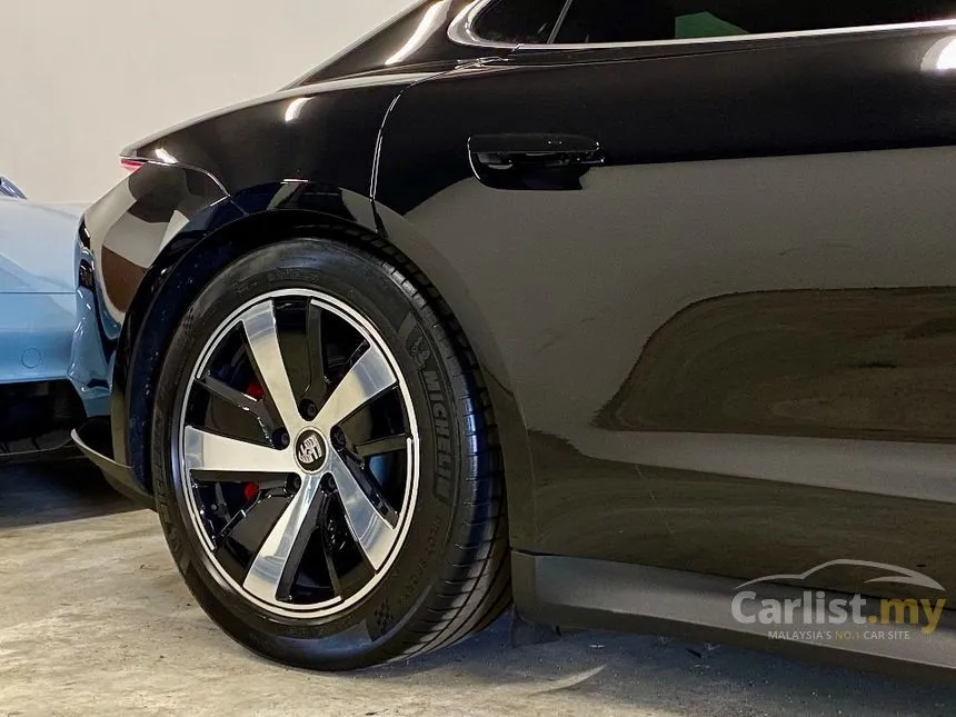 2021 Porsche Taycan 4S Sedan