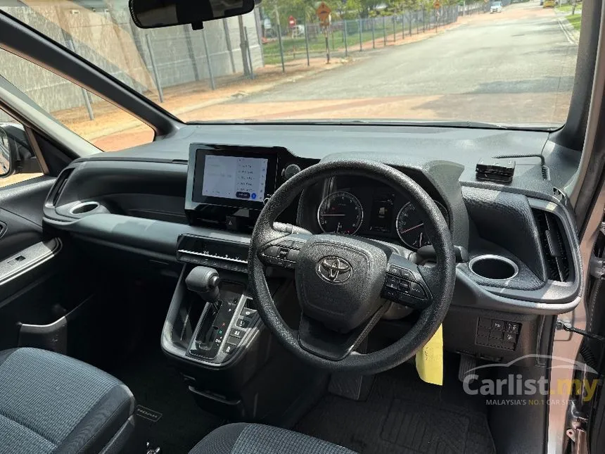 2023 Toyota Noah S-Z MPV
