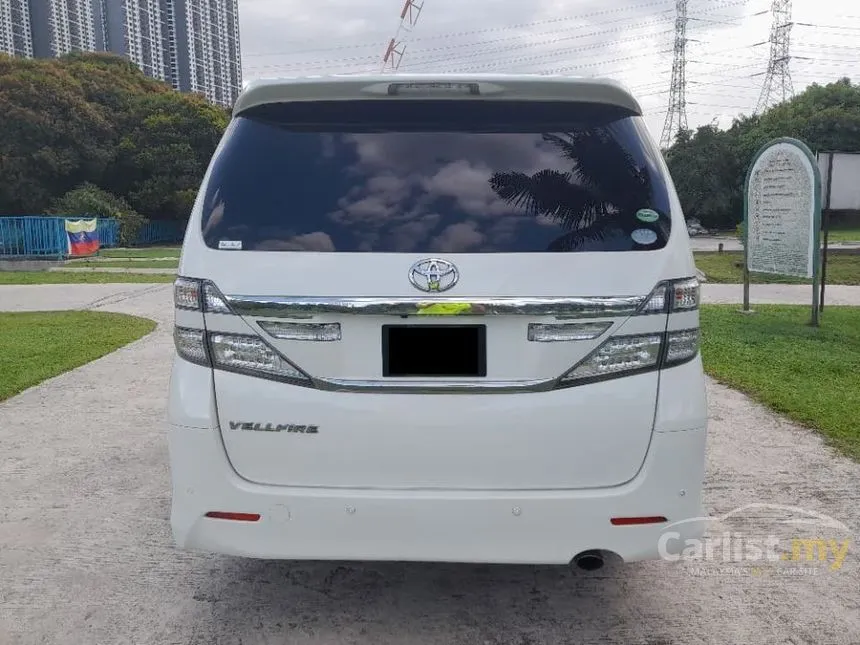 2013 Toyota Vellfire X MPV