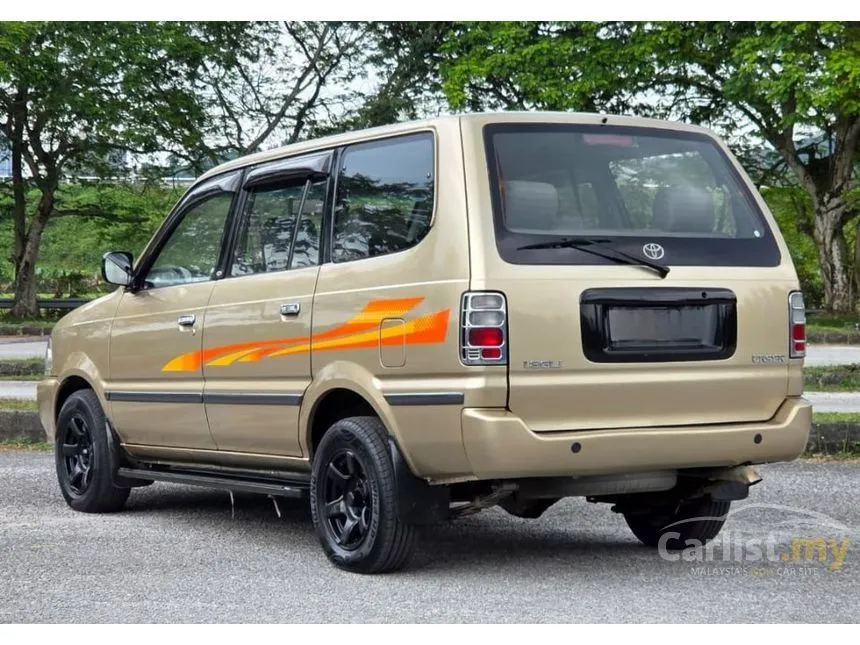 2001 Toyota Unser GLi MPV