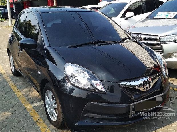 Honda Brio Mobil bekas dijual di Indonesia - Dari 1.800 Mobil Automatic